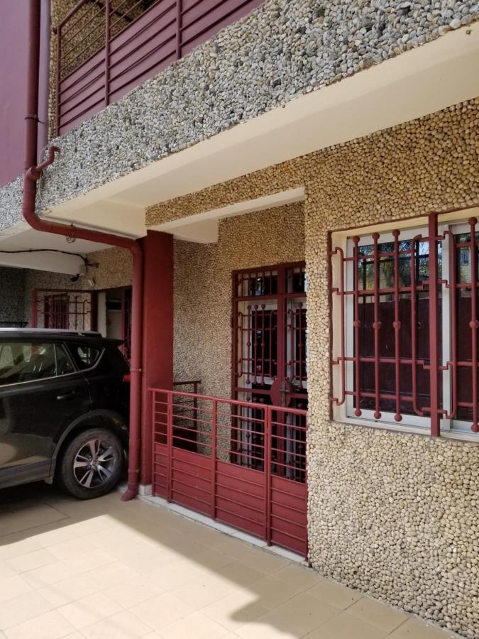 Stone House - Makepe, Douala Aparthotel Eksteriør bilde