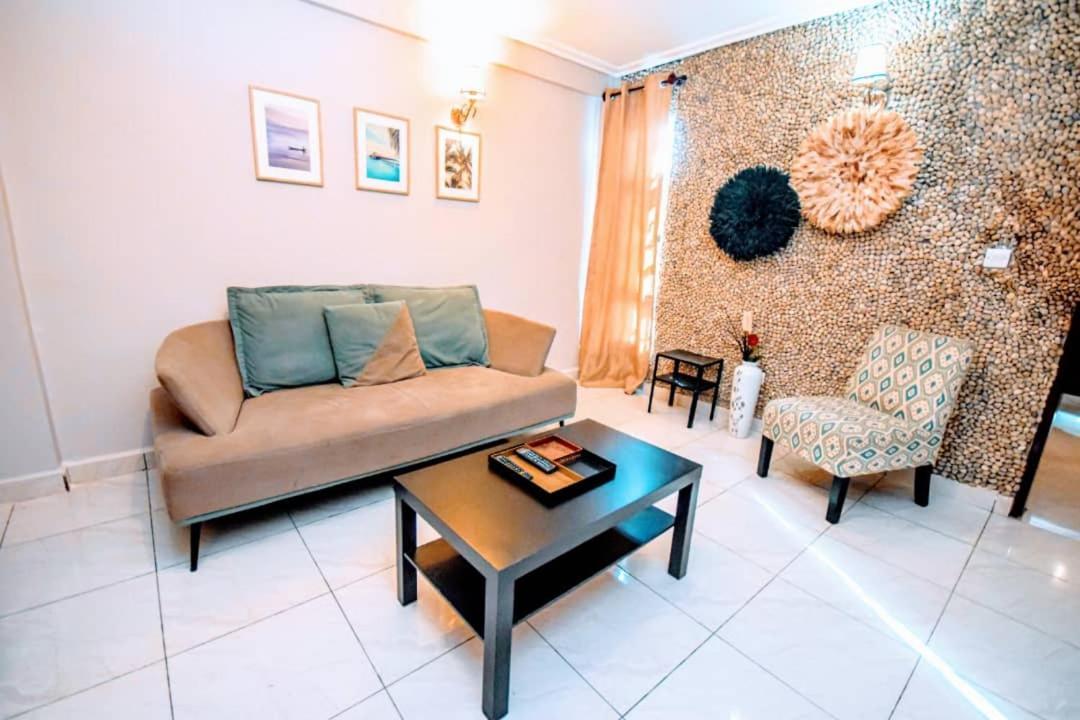 Stone House - Makepe, Douala Aparthotel Eksteriør bilde