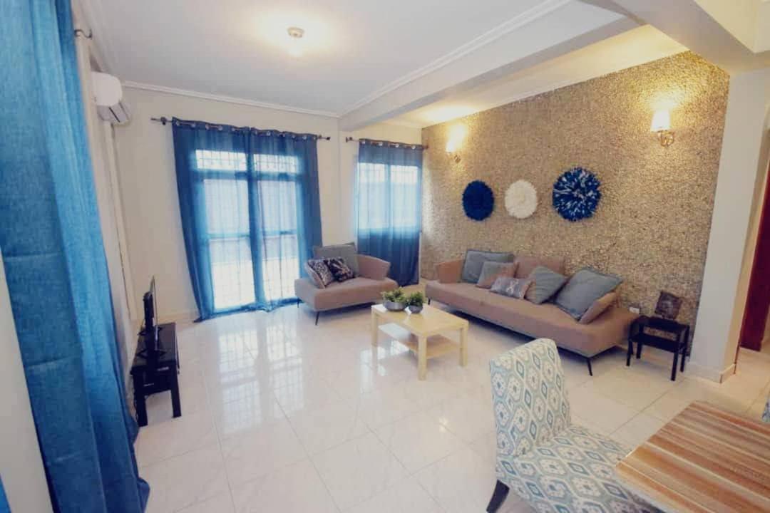 Stone House - Makepe, Douala Aparthotel Eksteriør bilde