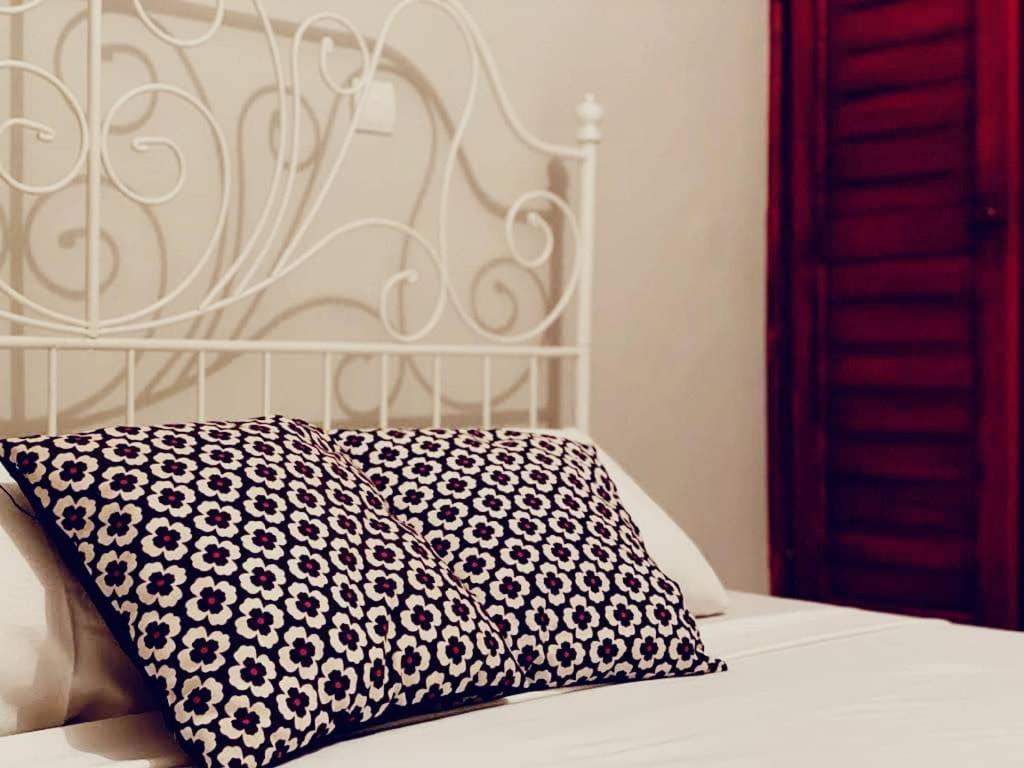 Stone House - Makepe, Douala Aparthotel Eksteriør bilde