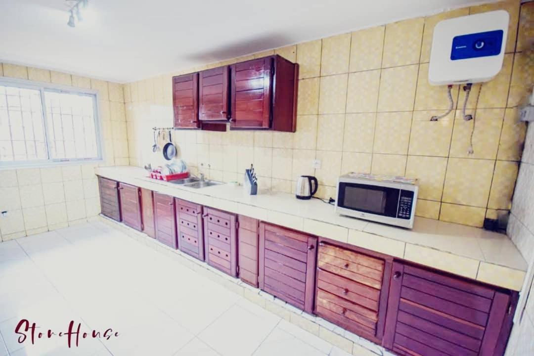 Stone House - Makepe, Douala Aparthotel Eksteriør bilde