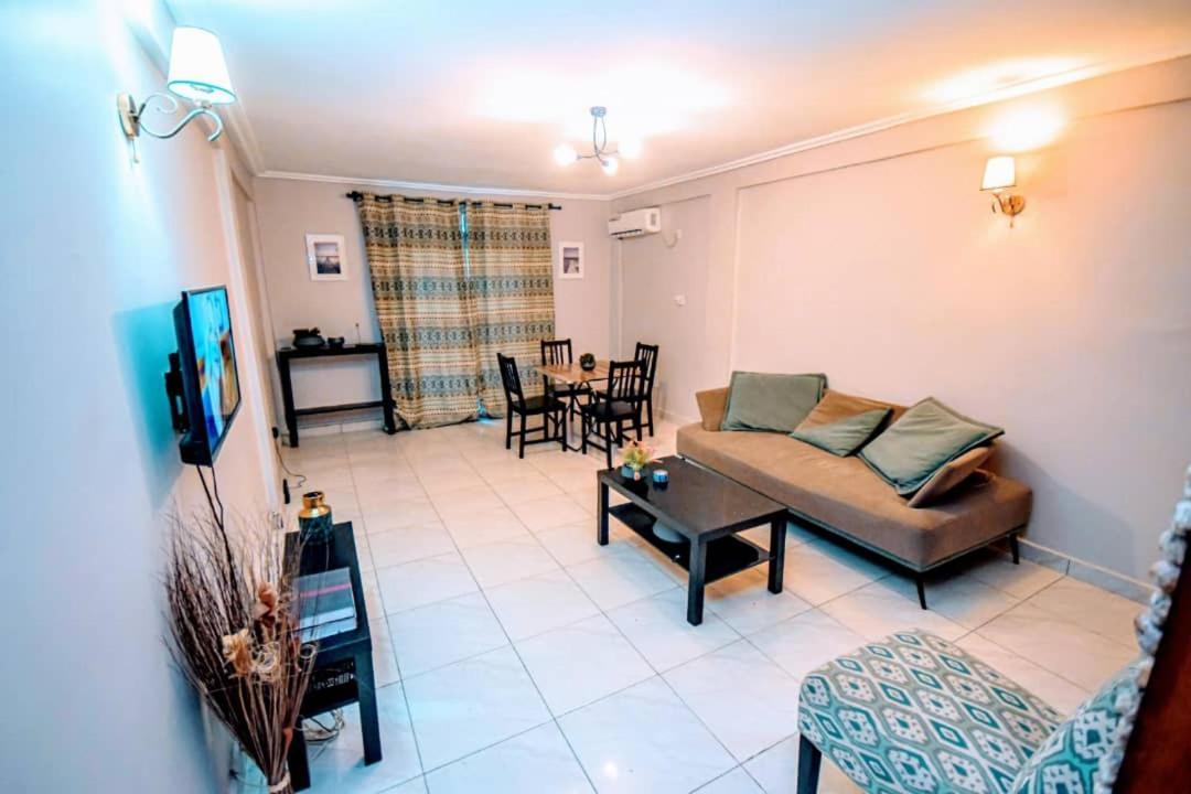 Stone House - Makepe, Douala Aparthotel Eksteriør bilde